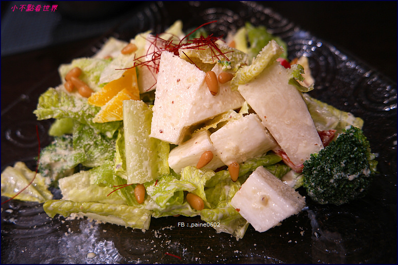 [台北]東區•大宅門乾鍋鴨頭.真正源自中國.乾的火鍋.酥脆鴨頭一鍋兩吃 - 小不點看世界★Paine吃玩世界旅遊趣