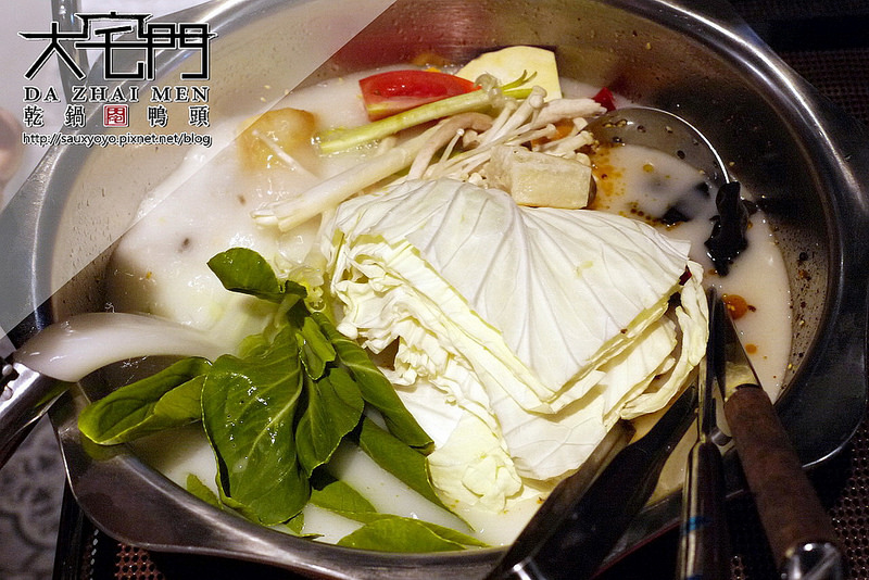 【台北】大宅門乾鍋鴨頭-台北敦化 ~ 從高雄紅到台北的鴨頭料理名店。香麻好吃乾鍋鴨頭。極品龍骨湯頭濃郁好喝!!!  大堆!!!