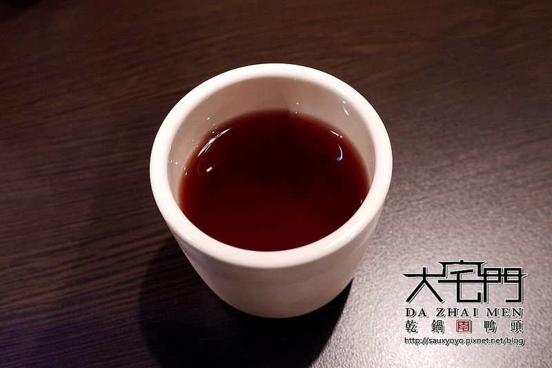 【台北】大宅門乾鍋鴨頭-台北敦化 ~ 從高雄紅到台北的鴨頭料理名店。香麻好吃乾鍋鴨頭。極品龍骨湯頭濃郁好喝!!!  大堆!!!