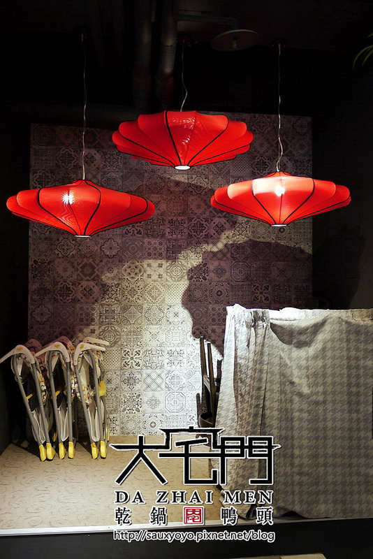 【台北】大宅門乾鍋鴨頭-台北敦化 ~ 從高雄紅到台北的鴨頭料理名店。香麻好吃乾鍋鴨頭。極品龍骨湯頭濃郁好喝!!!  大堆!!!