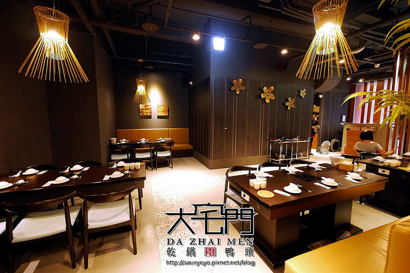 【台北】大宅門乾鍋鴨頭-台北敦化 ~ 從高雄紅到台北的鴨頭料理名店。香麻好吃乾鍋鴨頭。極品龍骨湯頭濃郁好喝!!!  大堆!!!