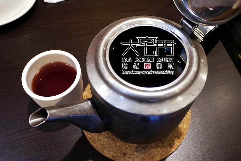 【台北】大宅門乾鍋鴨頭-台北敦化 ~ 從高雄紅到台北的鴨頭料理名店。香麻好吃乾鍋鴨頭。極品龍骨湯頭濃郁好喝!!!  大堆!!!