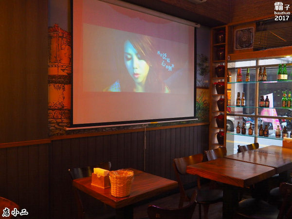 店小二串燒燒肉：店小二串燒、異國料理，中國風居酒屋氣氛佳~