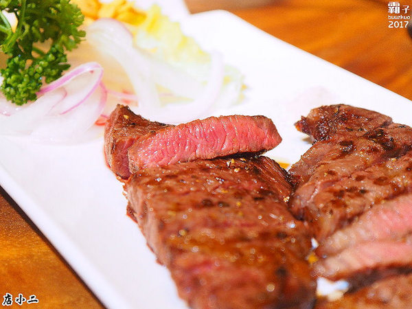 店小二串燒燒肉：店小二串燒、異國料理，中國風居酒屋氣氛佳~