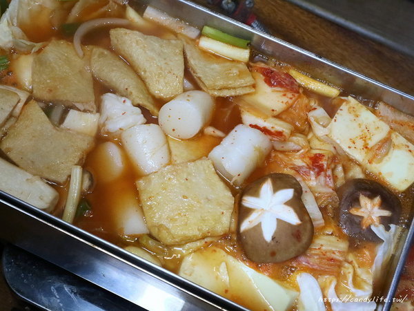 店小二串燒燒肉:台中美食│店小二串燒vs燒肉(忠明店)〃台中大宵夜推薦!浮誇系列鴛鴦火鍋驚豔登場!