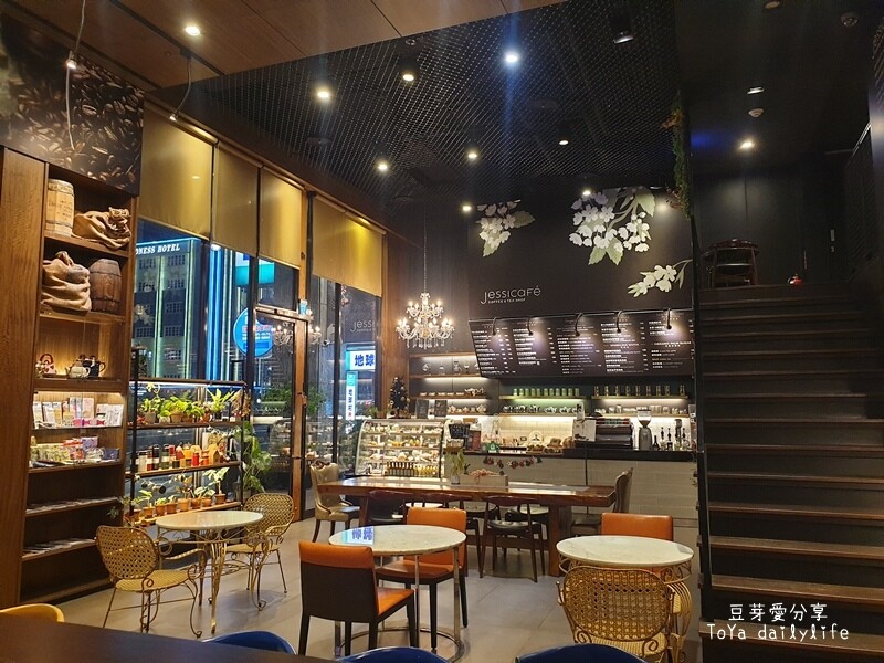 捷絲旅高雄站前館 Just Sleep Kaohsiung｜乾淨舒適的晶華旗下品牌🌱豆芽愛住在高雄