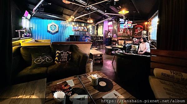 【信義區美式餐酒館】鬧區角落的溫馨小窩 │角窩美式餐酒館微醮