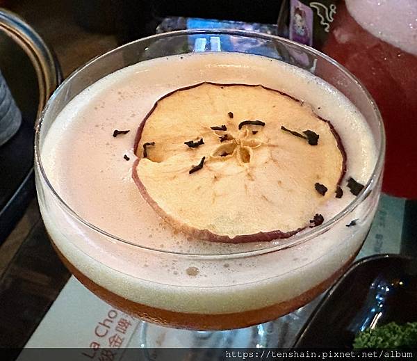 【信義區美式餐酒館】鬧區角落的溫馨小窩 │角窩美式餐酒館微醮