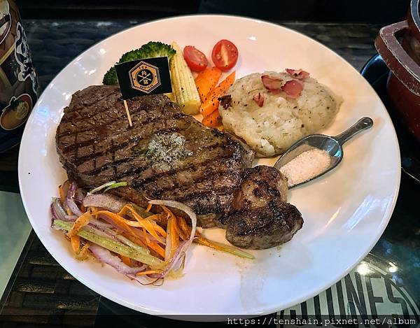 【信義區美式餐酒館】鬧區角落的溫馨小窩 │角窩美式餐酒館微醮