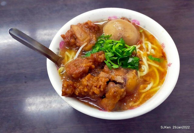 (三重美食)「豐原廟東清水排骨麵」三重正義南路店(Pork Rib noodle store), Taipei, Taiwan, SJKen, Jan 29, 2022.