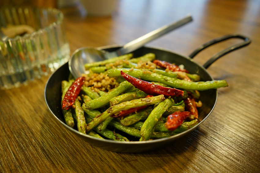 台北｜飯BAR mini(忠孝店) 東區中菜餐廳．多人聚餐餐廳推薦！ - 奇奇一起玩樂趣