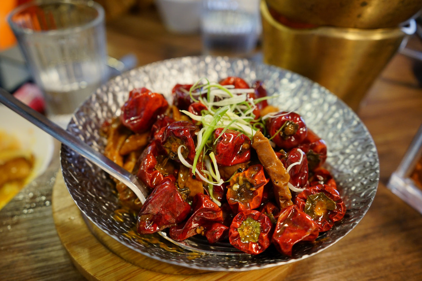 台北｜飯BAR mini(忠孝店) 東區中菜餐廳．多人聚餐餐廳推薦！ - 奇奇一起玩樂趣