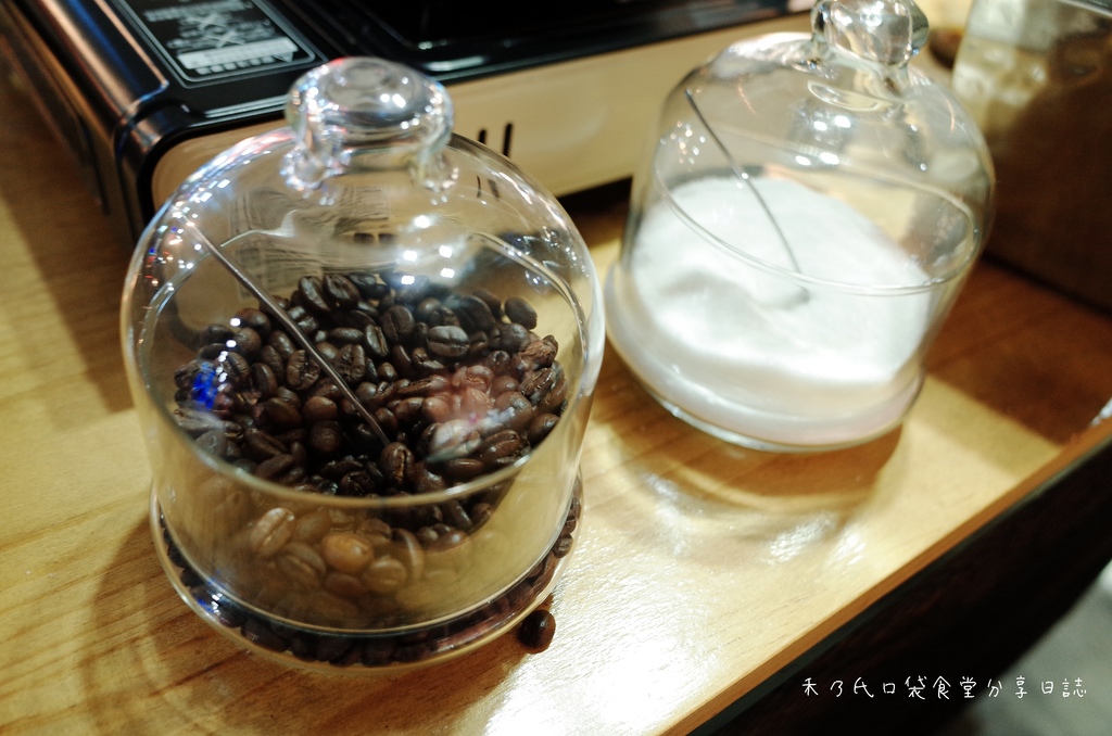 18-01-25-12-05-10-050_deco.jpg 18-01-25-12-05-10-050_deco.jpg