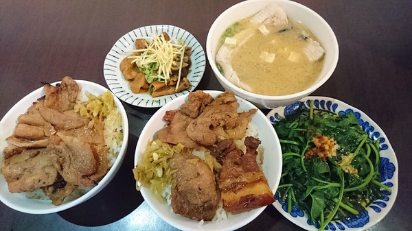 博義師燒肉飯(自由店):高雄~博義師燒肉飯(自由店)~傳承五十年飄香在地小吃~