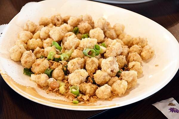 到墾丁旅遊必吃的人氣海產店!【咱的海產店】沒訂位還吃不到喔!多種海鮮、鮮味一次上足※有停車場※恆春美食