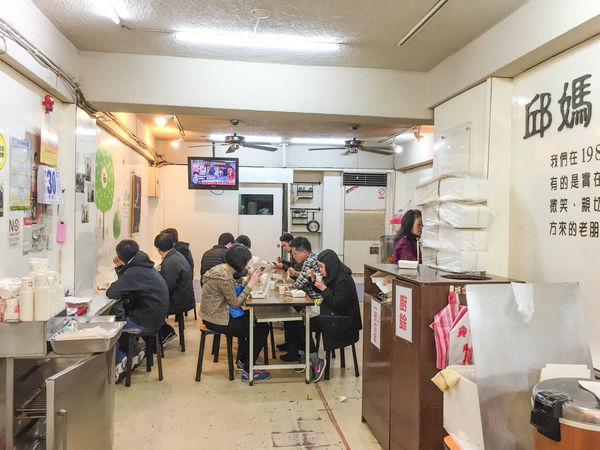 邱媽媽的店 - 髒污滿點但吃的不只是情懷