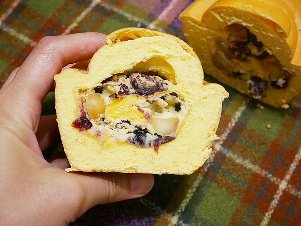 吉圓品鮮餅舖：吉圓品鮮餅舖-清水拌手禮  中秋禮盒新選擇  兼具傳統口味與創新風貌  送禮自用兩相宜