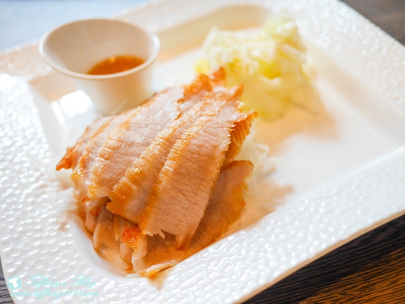 [美食.台北] 叁和院台灣風格飲食(參和院三店/大直形象店)台菜餐廳。繼微風南京店推出龍捲風排骨飯後再推出大直店限定的水噹噹鹹水雞~刺蝟叉燒包跟超級大力菇還有彩虹銀絲卷都超吸晴!!