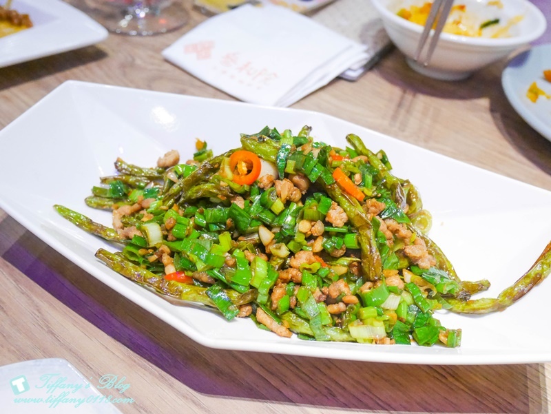 [美食.台北] 叁和院台灣風格飲食(參和院三店/大直形象店)台菜餐廳。繼微風南京店推出龍捲風排骨飯後再推出大直店限定的水噹噹鹹水雞~刺蝟叉燒包跟超級大力菇還有彩虹銀絲卷都超吸晴!!