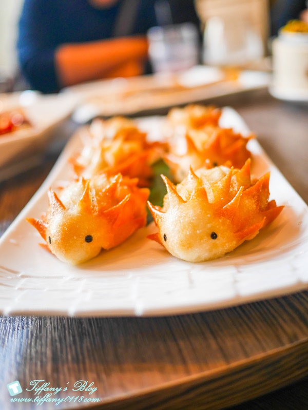 [美食.台北] 叁和院台灣風格飲食(參和院三店/大直形象店)台菜餐廳。繼微風南京店推出龍捲風排骨飯後再推出大直店限定的水噹噹鹹水雞~刺蝟叉燒包跟超級大力菇還有彩虹銀絲卷都超吸晴!!