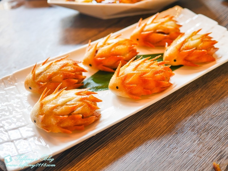 [美食.台北] 叁和院台灣風格飲食(參和院三店/大直形象店)台菜餐廳。繼微風南京店推出龍捲風排骨飯後再推出大直店限定的水噹噹鹹水雞~刺蝟叉燒包跟超級大力菇還有彩虹銀絲卷都超吸晴!!