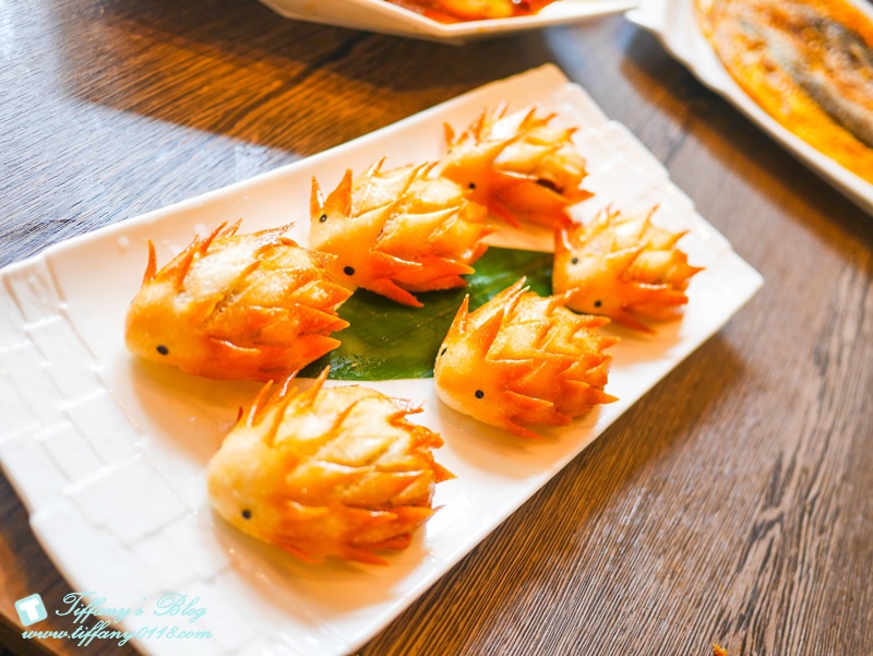 [美食.台北] 叁和院台灣風格飲食(參和院三店/大直形象店)台菜餐廳。繼微風南京店推出龍捲風排骨飯後再推出大直店限定的水噹噹鹹水雞~刺蝟叉燒包跟超級大力菇還有彩虹銀絲卷都超吸晴!!