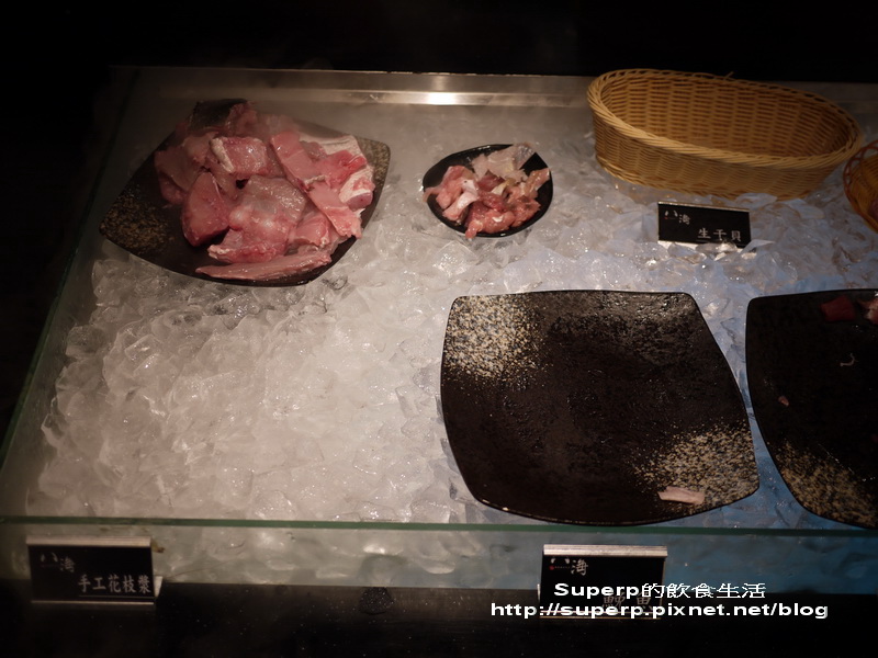 [餐廳食記]台北大直的八海精緻鍋物料理之海鮮吃到飽