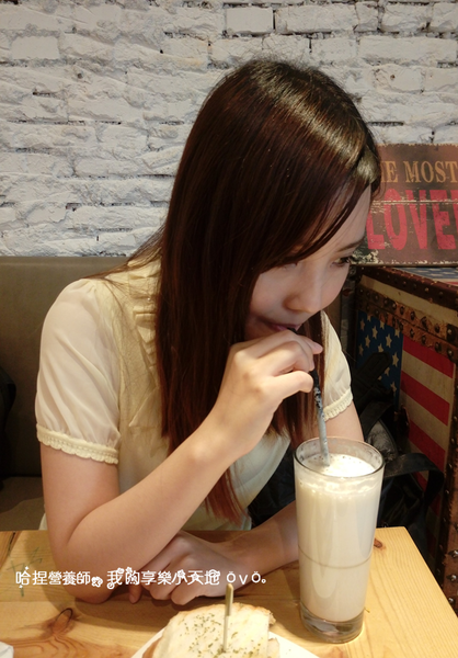 【台北信義】《豐滿信義世貿店》美式風格早午餐、下午茶,種類選擇豐富,悠閒地渡過午後時光吧❤近捷運台北101/世貿站