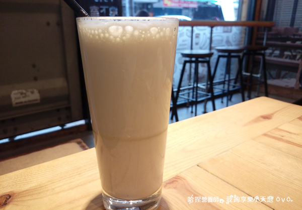 【台北信義】《豐滿信義世貿店》美式風格早午餐、下午茶,種類選擇豐富,悠閒地渡過午後時光吧❤近捷運台北101/世貿站