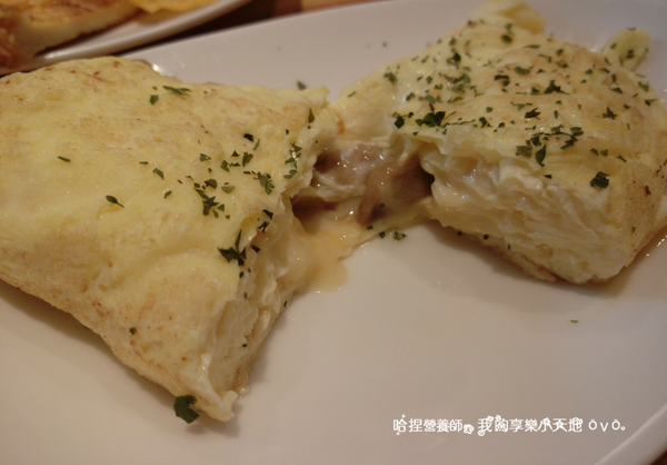 【台北信義】《豐滿信義世貿店》美式風格早午餐、下午茶,種類選擇豐富,悠閒地渡過午後時光吧❤近捷運台北101/世貿站