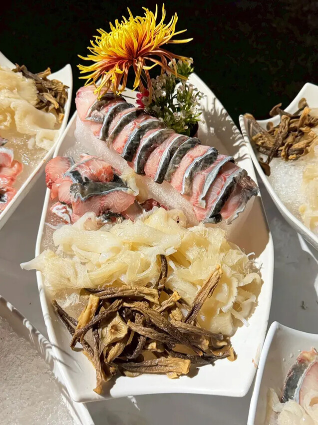 台南婚宴推薦│洪廚喜宴│夢幻戶外花系婚禮│絕美佈置＋創意辦桌