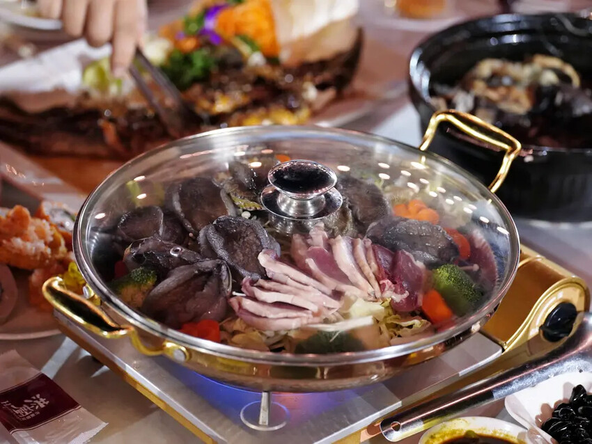 台南婚宴推薦│洪廚喜宴│夢幻戶外花系婚禮│絕美佈置＋創意辦桌