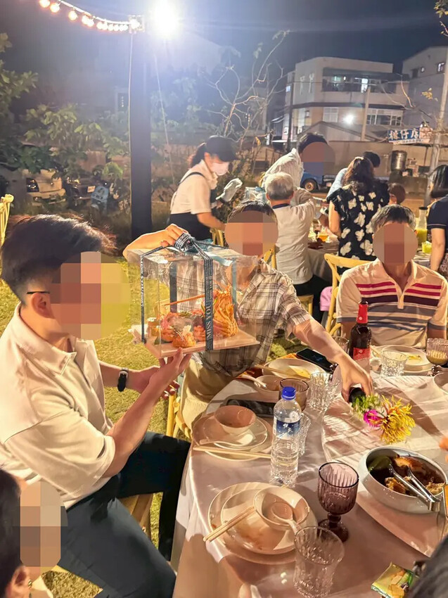 台南婚宴推薦│洪廚喜宴│夢幻戶外花系婚禮│絕美佈置＋創意辦桌