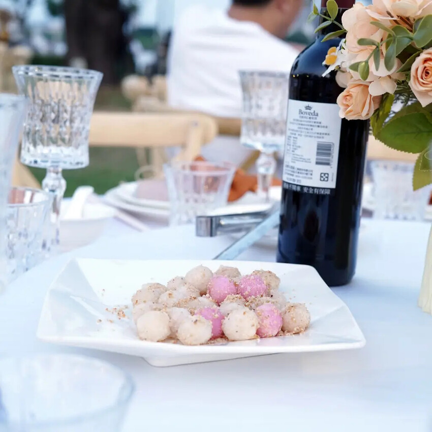 台南婚宴推薦│洪廚喜宴│夢幻戶外花系婚禮│絕美佈置＋創意辦桌