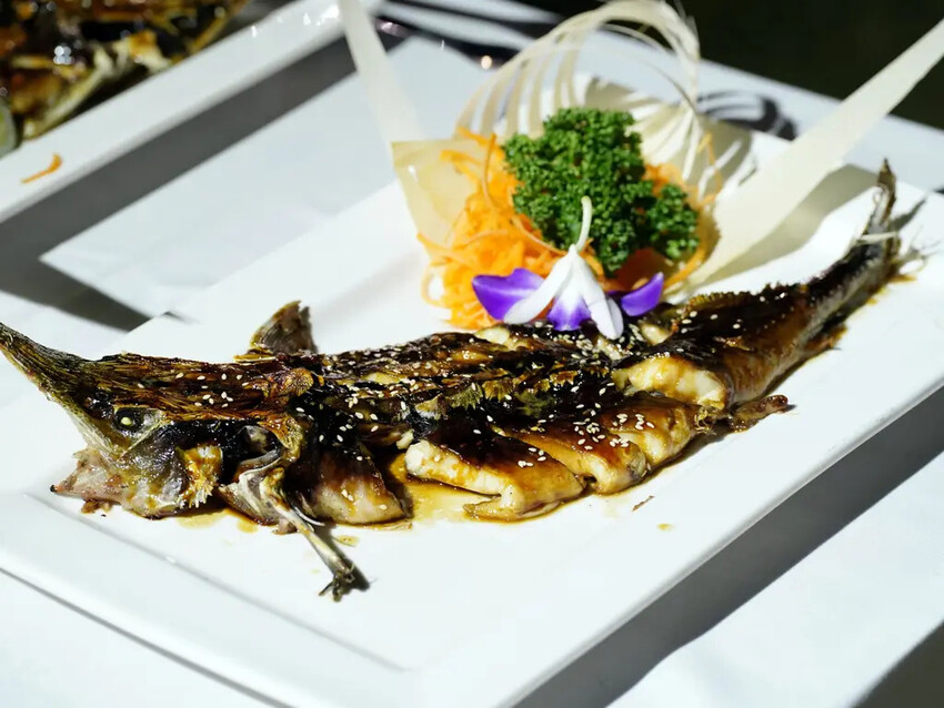 台南婚宴推薦│洪廚喜宴│夢幻戶外花系婚禮│絕美佈置＋創意辦桌