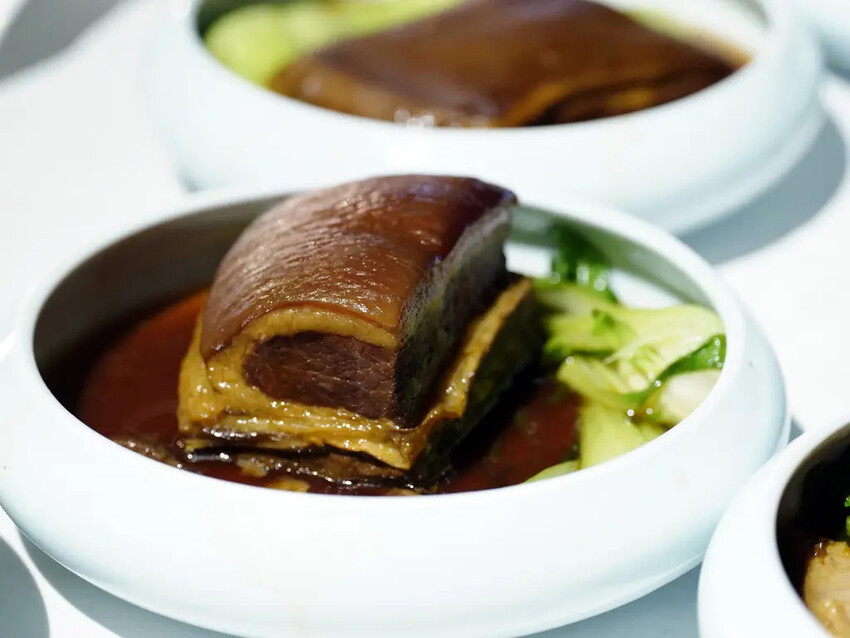 台南婚宴推薦│洪廚喜宴│夢幻戶外花系婚禮│絕美佈置＋創意辦桌