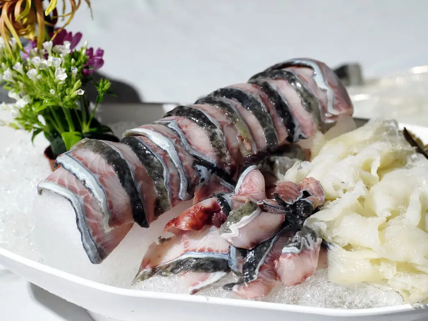 台南婚宴推薦│洪廚喜宴│夢幻戶外花系婚禮│絕美佈置＋創意辦桌