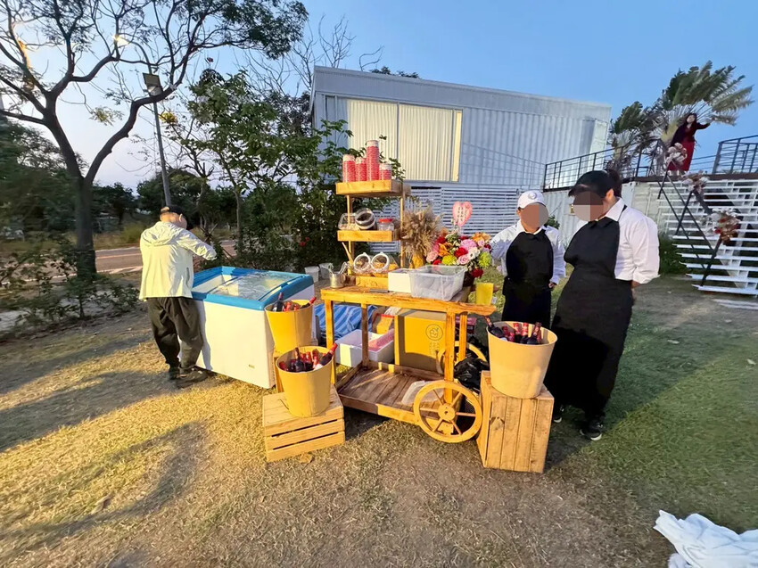 台南婚宴推薦│洪廚喜宴│夢幻戶外花系婚禮│絕美佈置＋創意辦桌