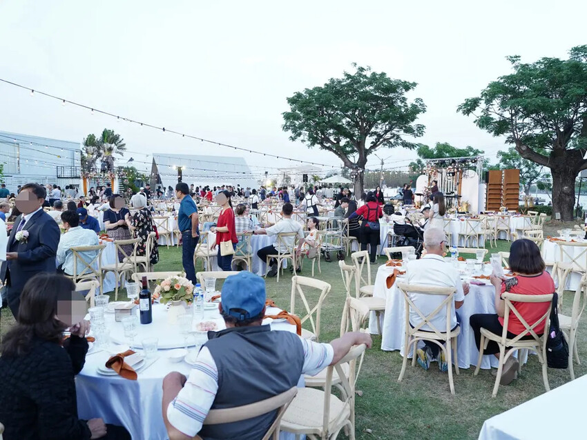 台南婚宴推薦│洪廚喜宴│夢幻戶外花系婚禮│絕美佈置＋創意辦桌