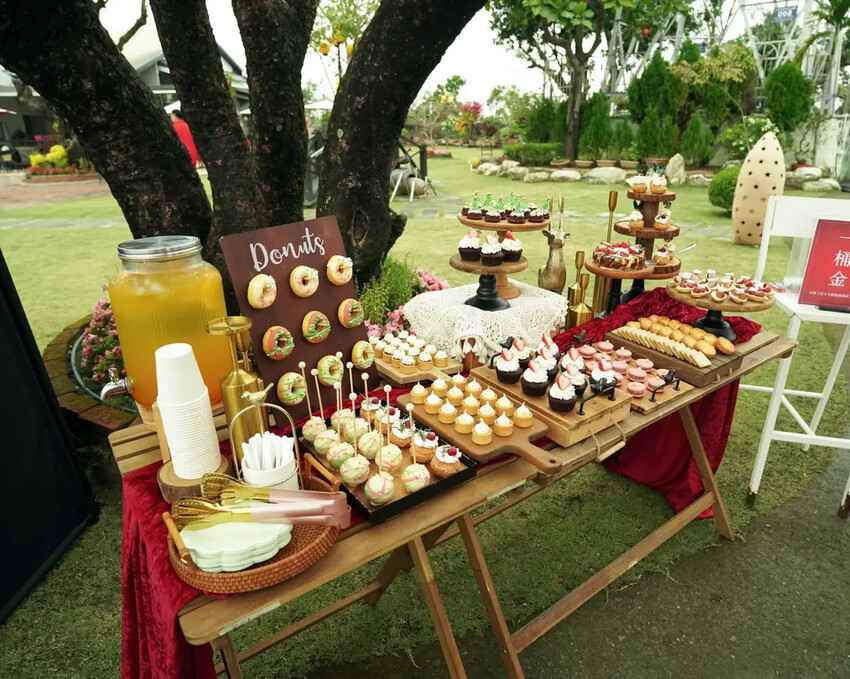 台南首創法式辦桌,洪廚喜宴把法式餐廳搬到辦桌來了!尾牙穿得美 台南首創法式辦桌,洪廚喜宴把法式餐廳搬到辦桌來了!尾牙穿得美