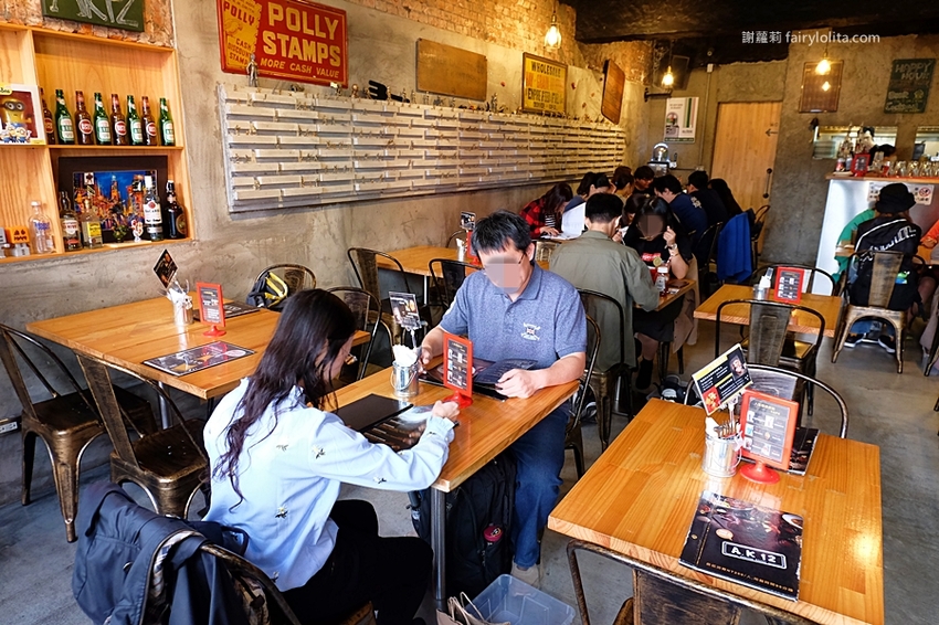 A.K.12 美式小館。大胃王一定要收藏！霸氣浮誇超狂大份量，超高CP值，營業時間人潮快擠爆！ @蹦啾♥謝蘿莉 La vie heureuse
