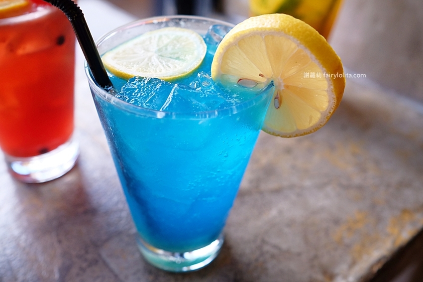 A.K.12 美式小館。大胃王一定要收藏！霸氣浮誇超狂大份量，超高CP值，營業時間人潮快擠爆！ @蹦啾♥謝蘿莉 La vie heureuse