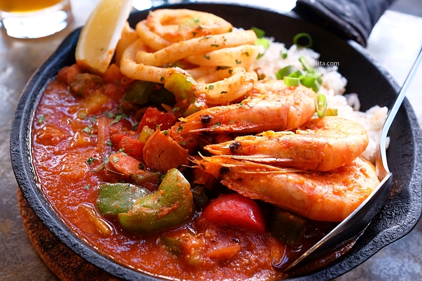 A.K.12 美式小館。大胃王一定要收藏！霸氣浮誇超狂大份量，超高CP值，營業時間人潮快擠爆！ @蹦啾♥謝蘿莉 La vie heureuse