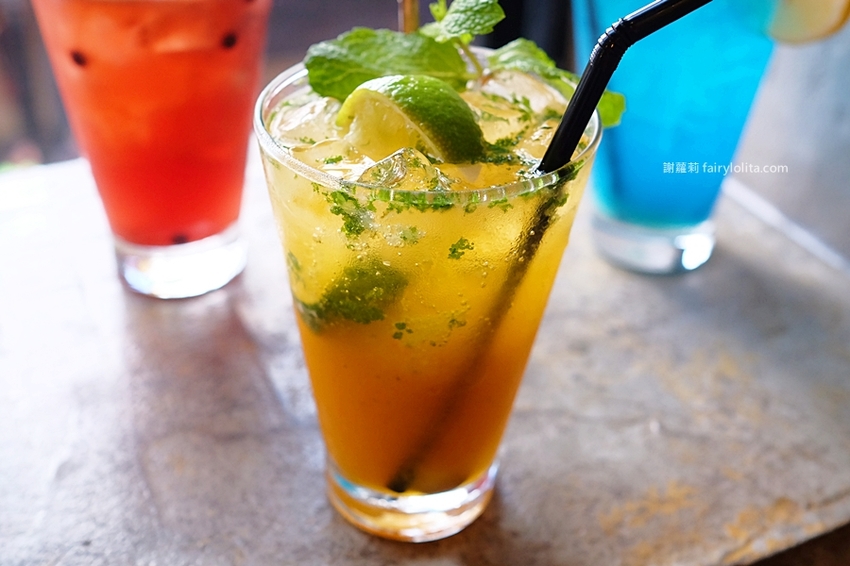 A.K.12 美式小館。大胃王一定要收藏！霸氣浮誇超狂大份量，超高CP值，營業時間人潮快擠爆！ @蹦啾♥謝蘿莉 La vie heureuse