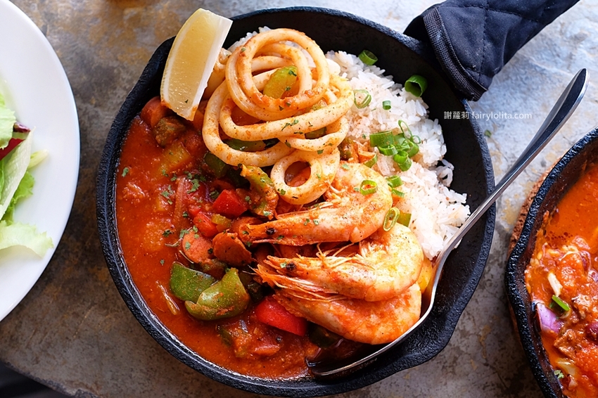 A.K.12 美式小館。大胃王一定要收藏！霸氣浮誇超狂大份量，超高CP值，營業時間人潮快擠爆！ @蹦啾♥謝蘿莉 La vie heureuse