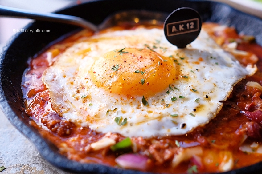 A.K.12 美式小館。大胃王一定要收藏！霸氣浮誇超狂大份量，超高CP值，營業時間人潮快擠爆！ @蹦啾♥謝蘿莉 La vie heureuse