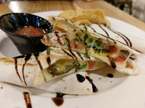 AK12美式小館:AK12美式小館-西門捷運站周邊的美式料理 聚餐約會的好選擇