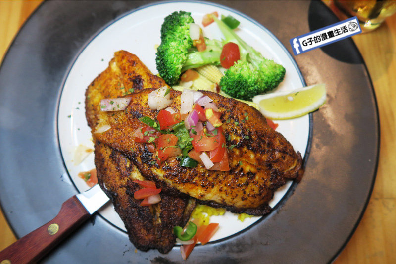 西門町.A.K.12 美式小館.佬墨的日出.美式漢堡.寵物友善餐廳