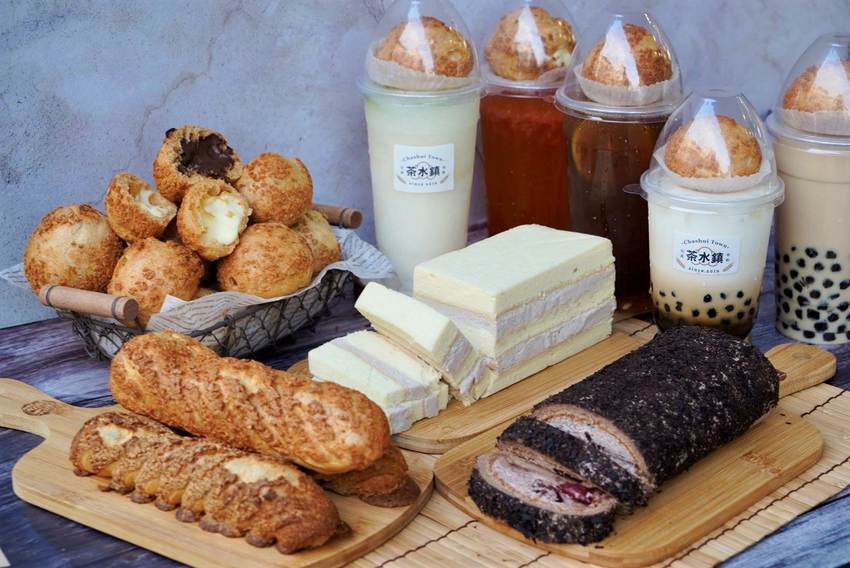 台中東海商圈超人氣冰品『東海何媽媽冰店』草莓季冰品強勢回歸啦！