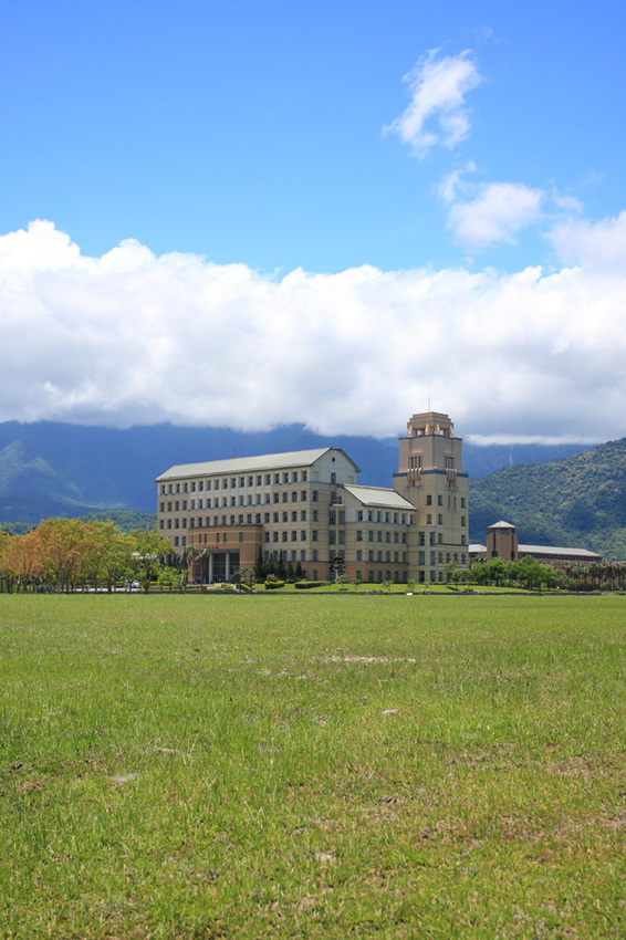 藍天+白雲+大海=花蓮